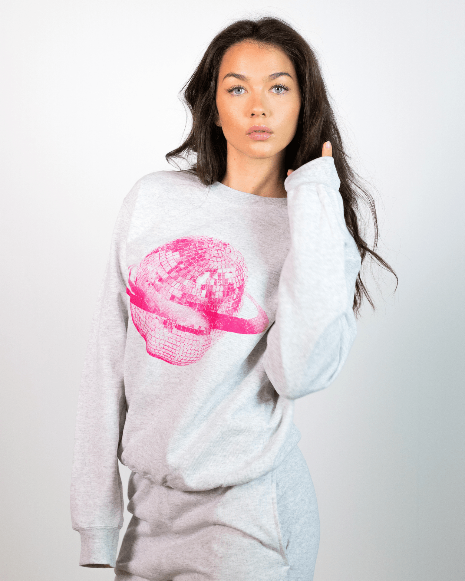 Grå Planet Disco sweatshirt med lyserødt print på brystet