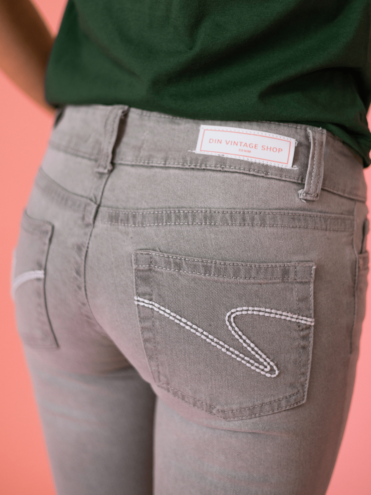 ERIKA LOW BOOTCUT JEANS - LIGHT GREY