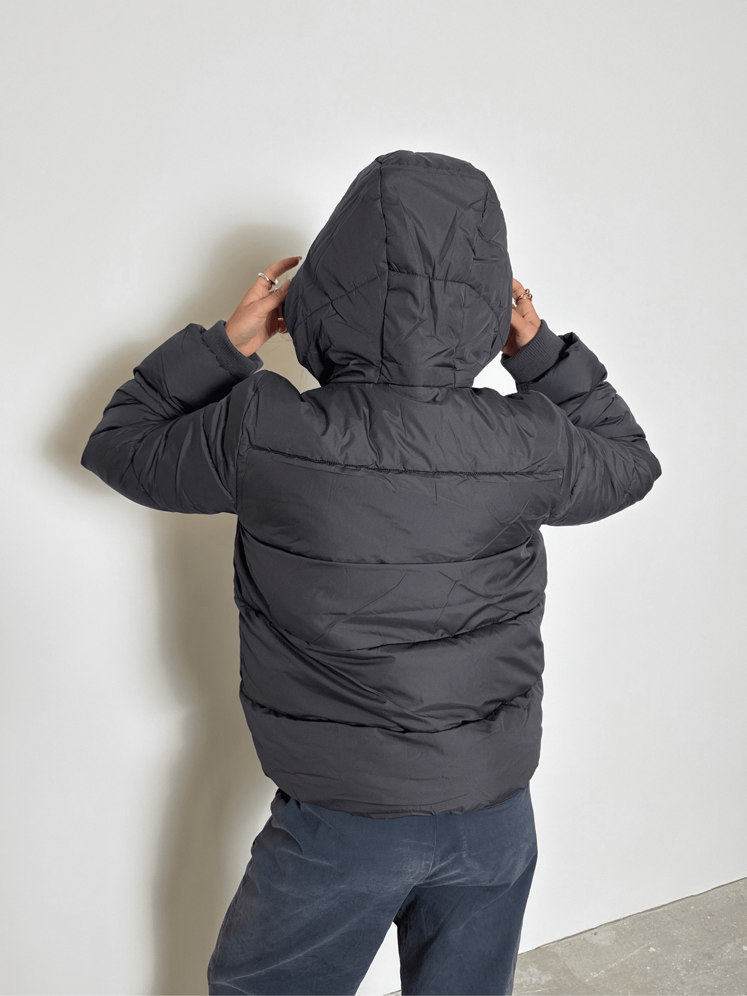 BEE PUFFER JACKET - MAGNET