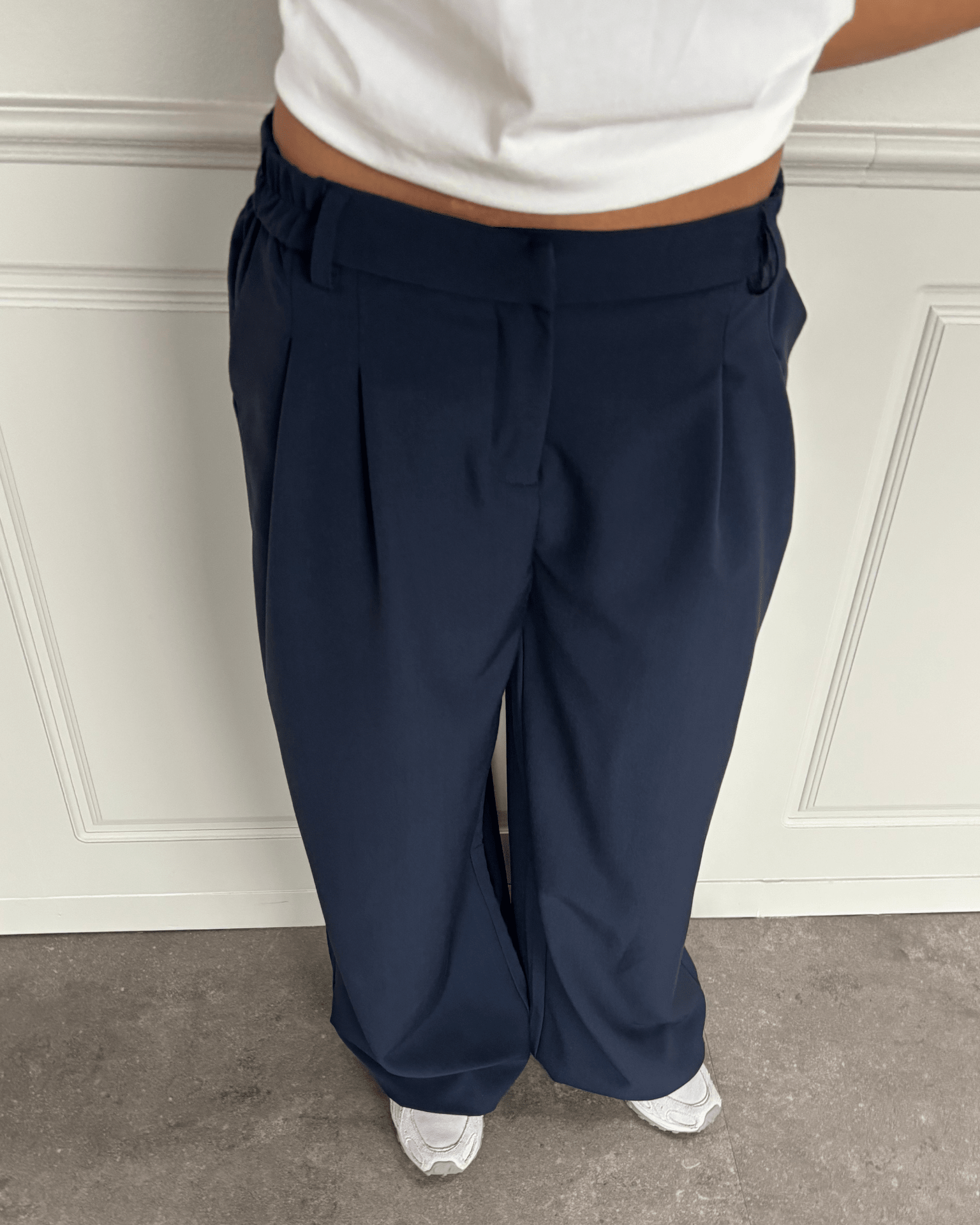Mørkeblå Aia baggy suit pants med lav talje og brede ben
