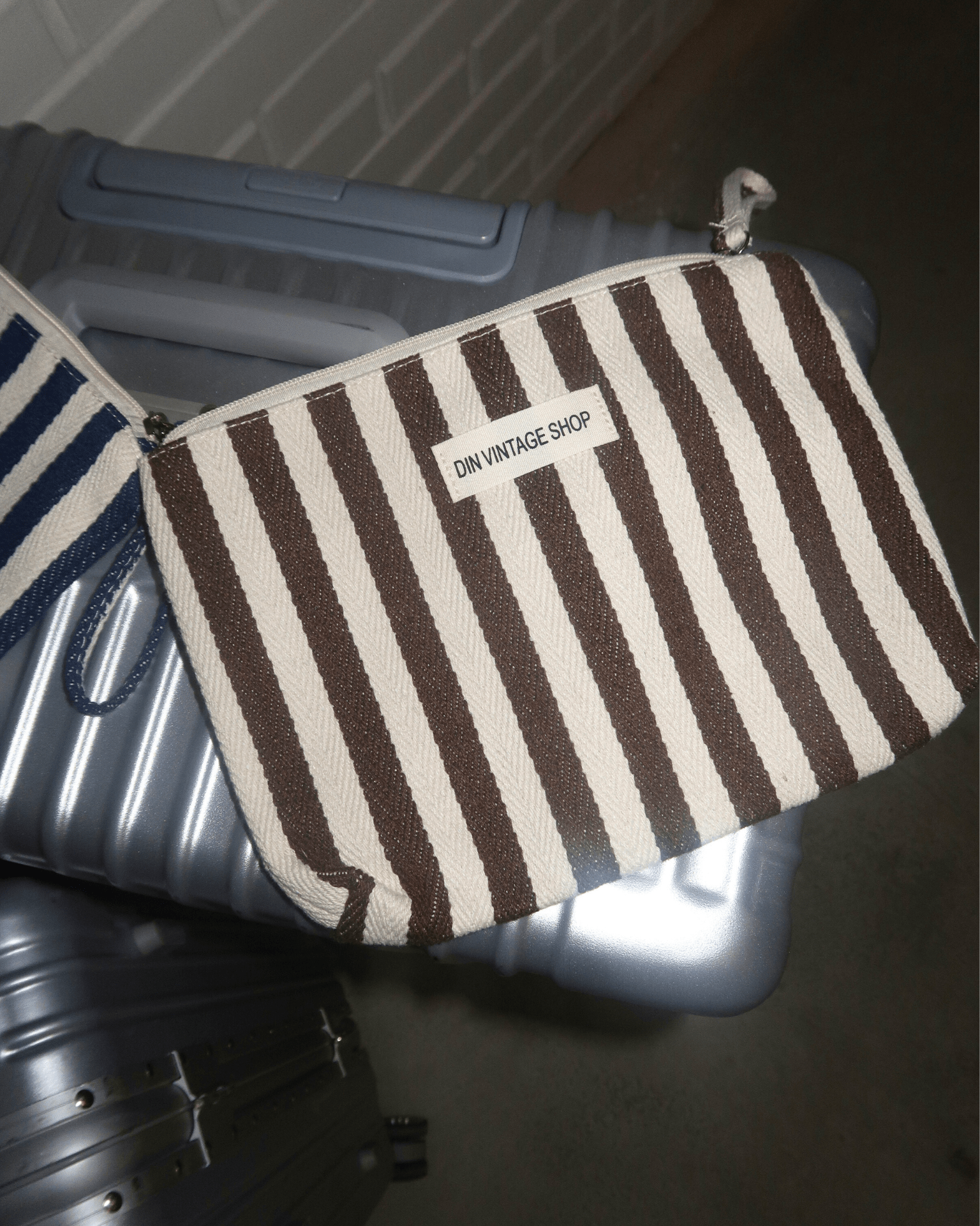 ADDY MAKEUP BAG - BLACK STRIPE