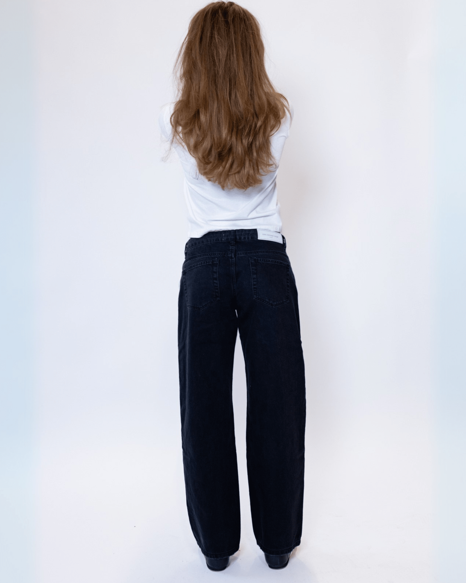 VERA JEANS - BLACK