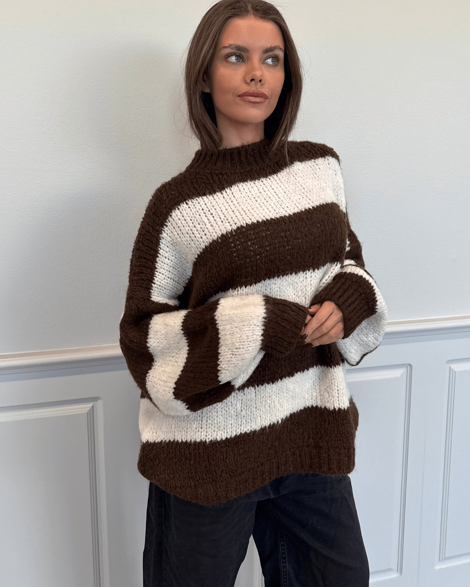ELSIE STRIPE KNIT - BROWN/OFFWHITE