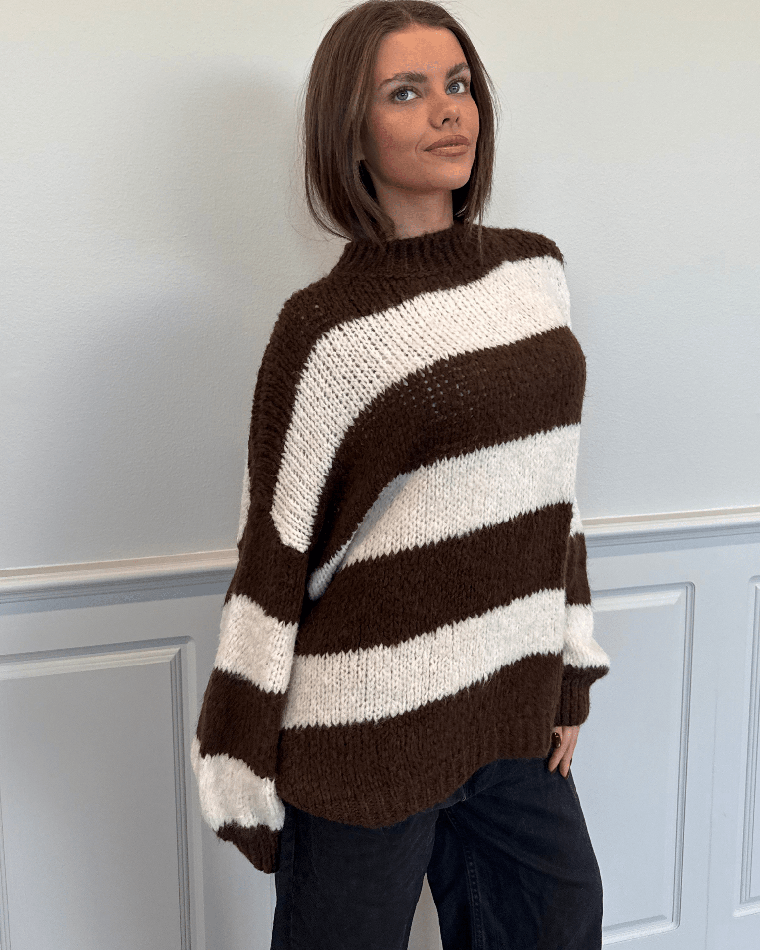 ELSIE STRIPE KNIT - BROWN/OFFWHITE