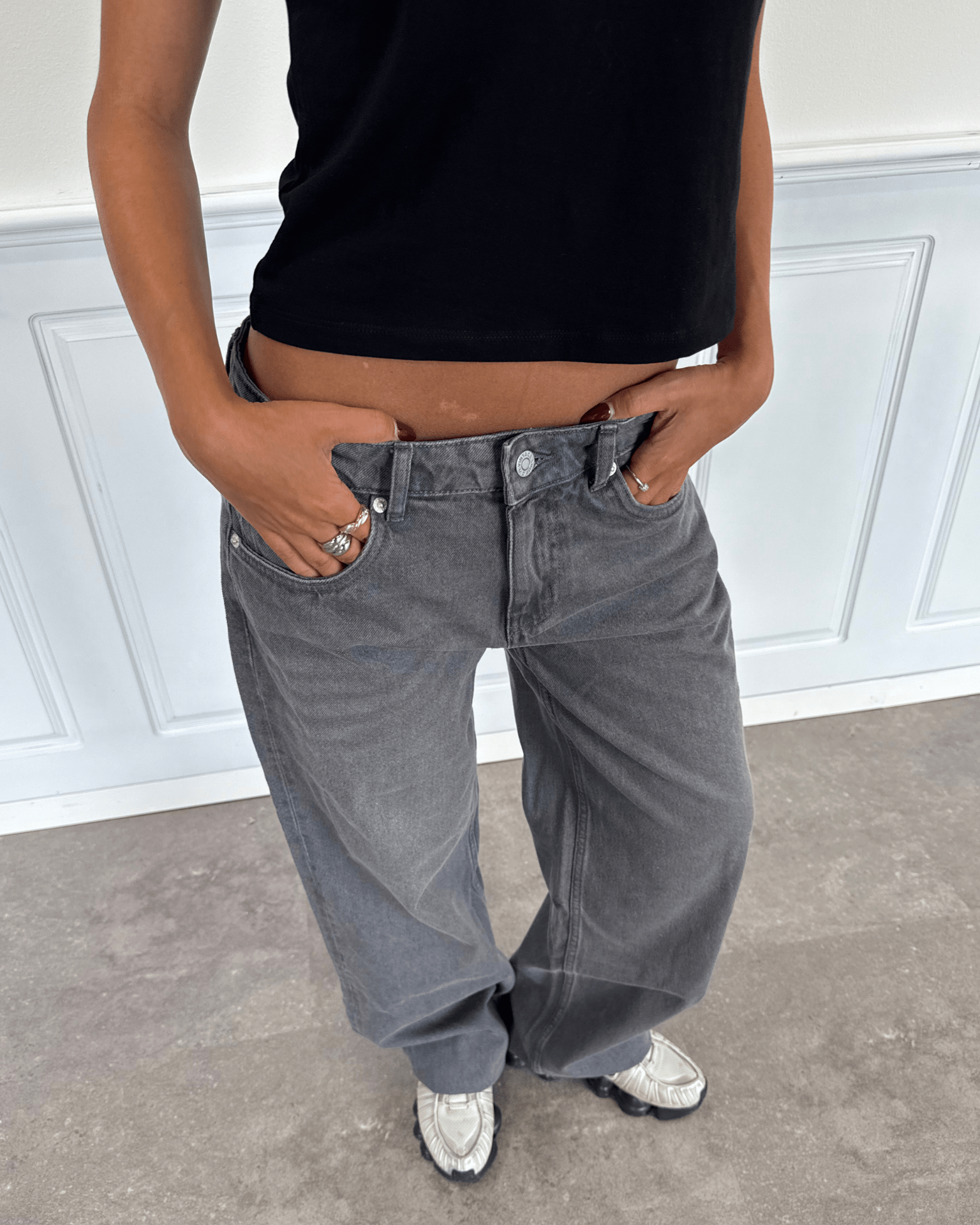 ESTHER JEANS - DARK GREY