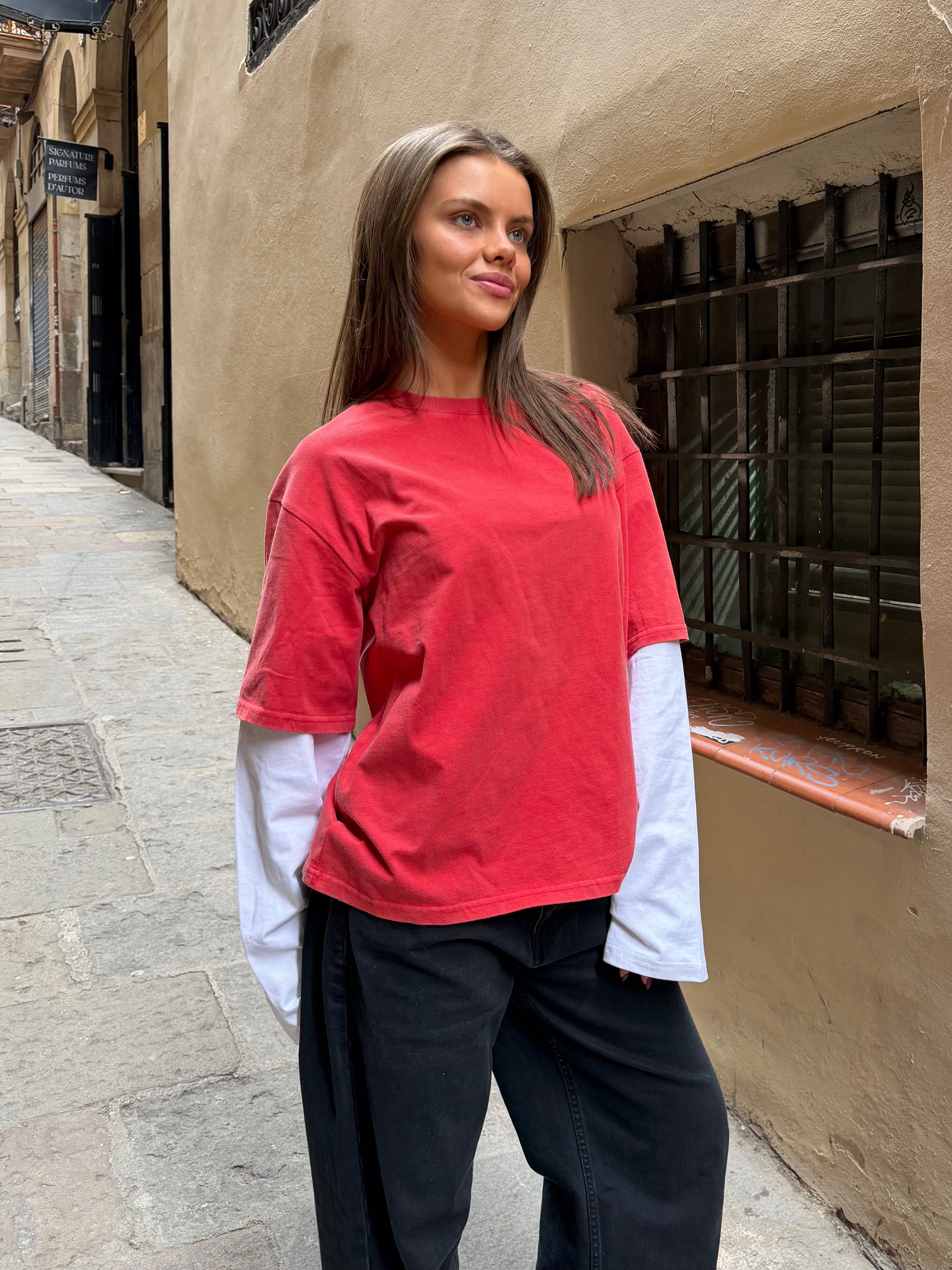ALVIA LAYERED TEE - RED/WHITE