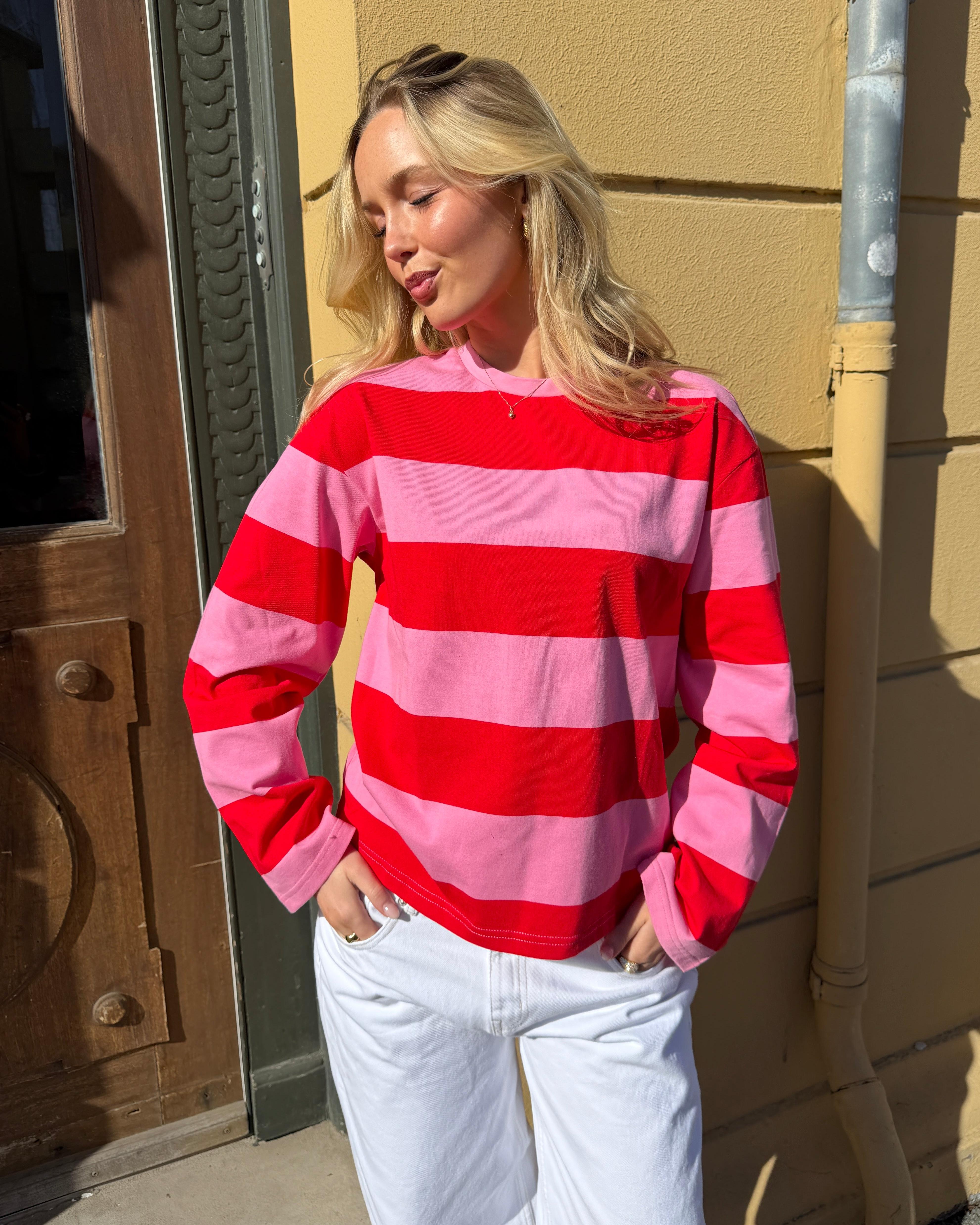 Oversize langærmet Mynte t-shirt med brede pink og røde striber