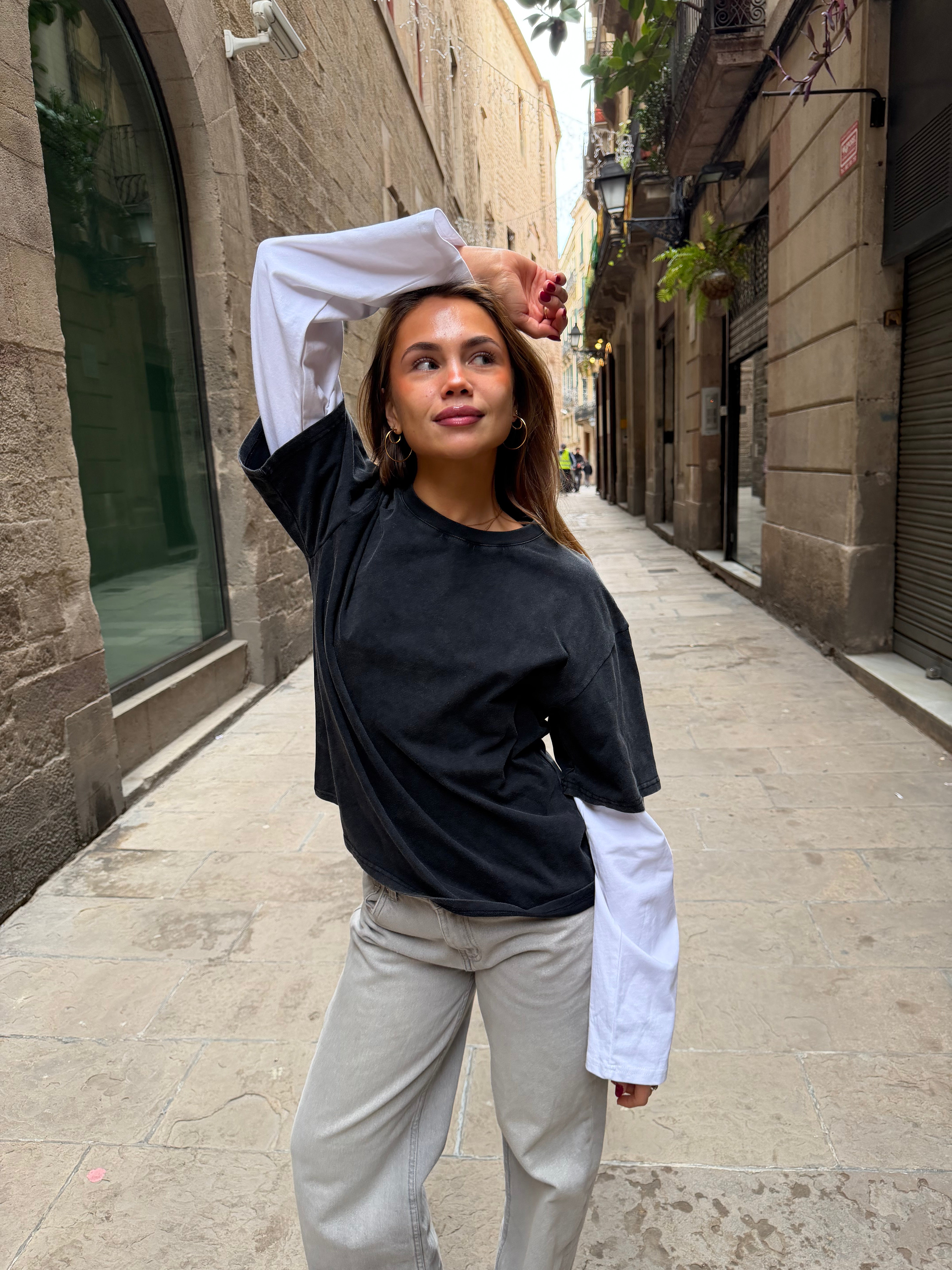 ALVIA LAYERED TEE - BLACK/WHITE