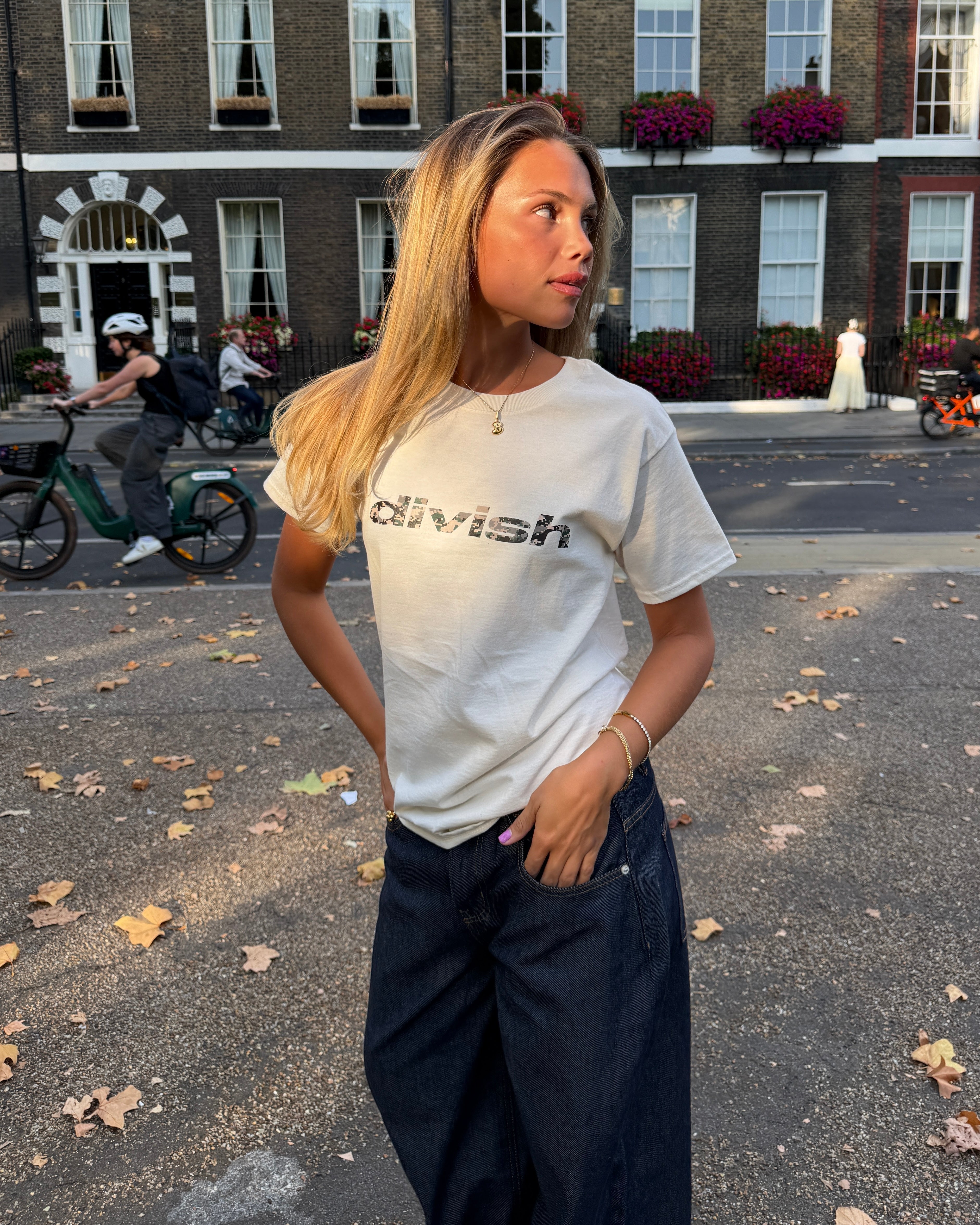 DEA TEE - CREAM