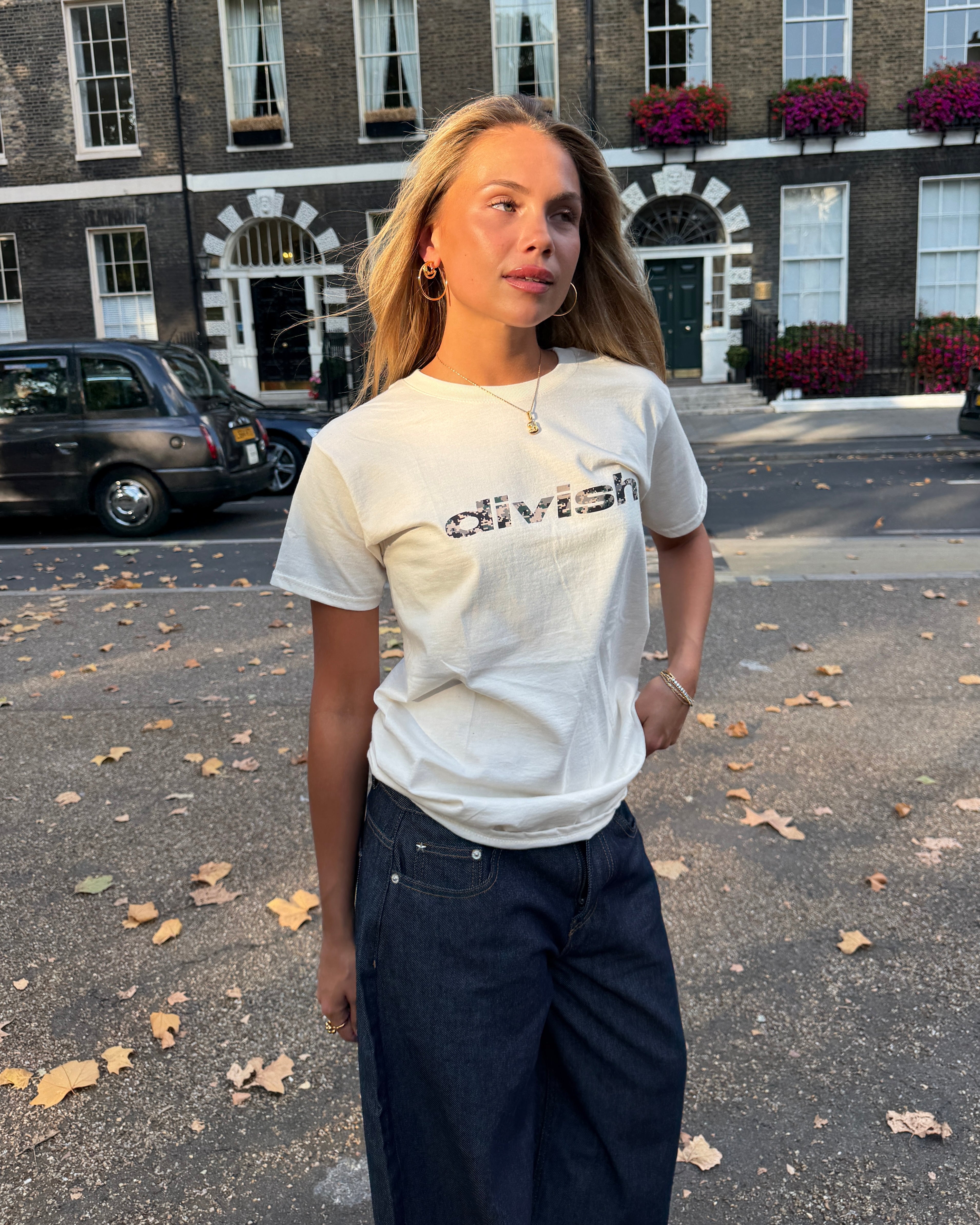 DEA TEE - CREAM