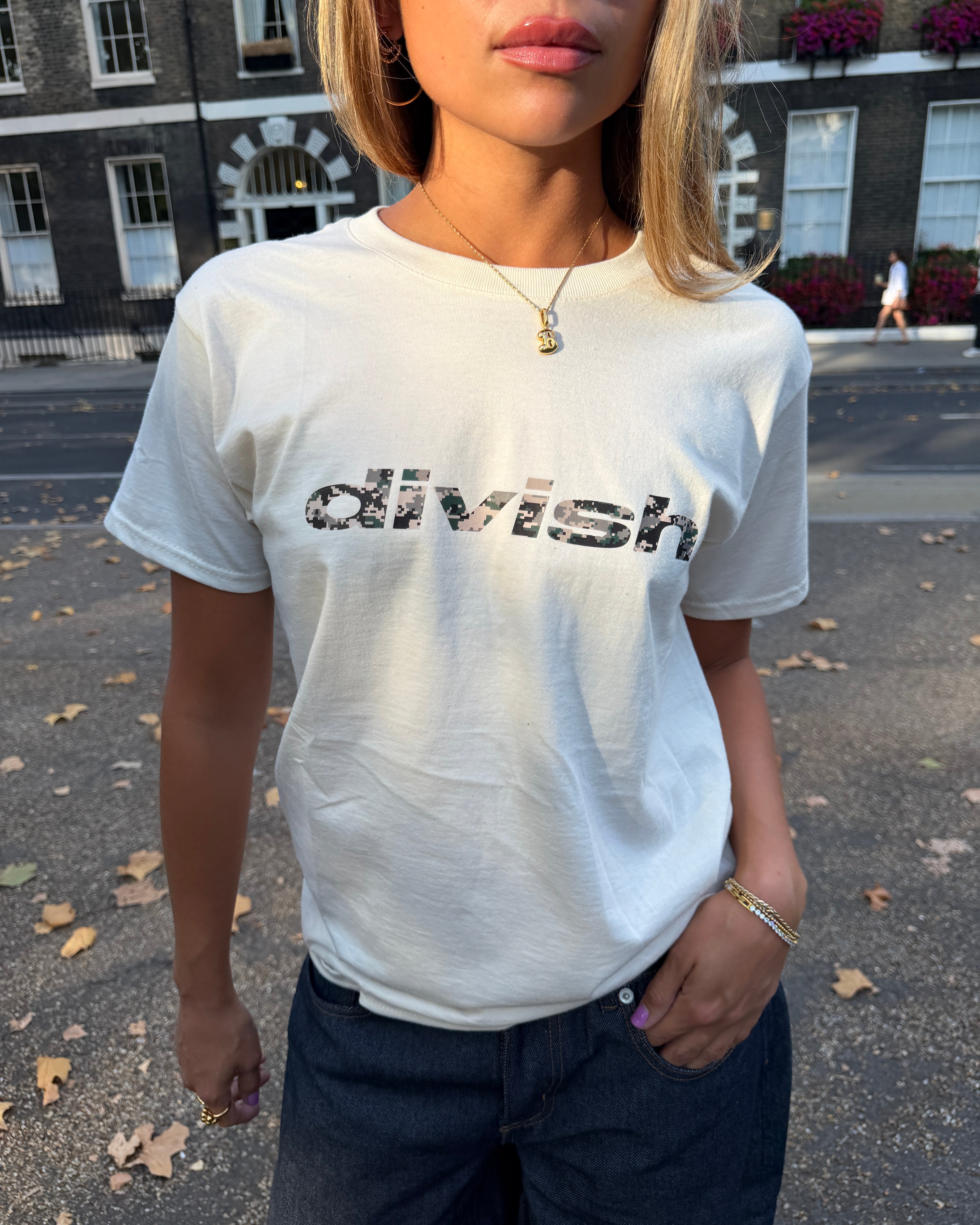 DEA TEE - CREAM