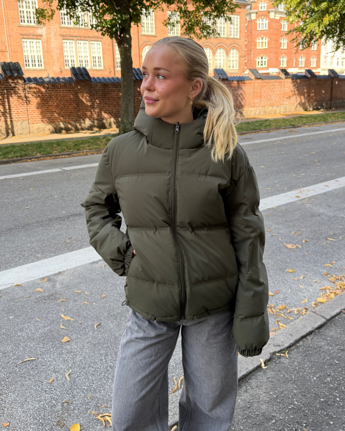 ALMA DOWN JACKET i army – billede 1