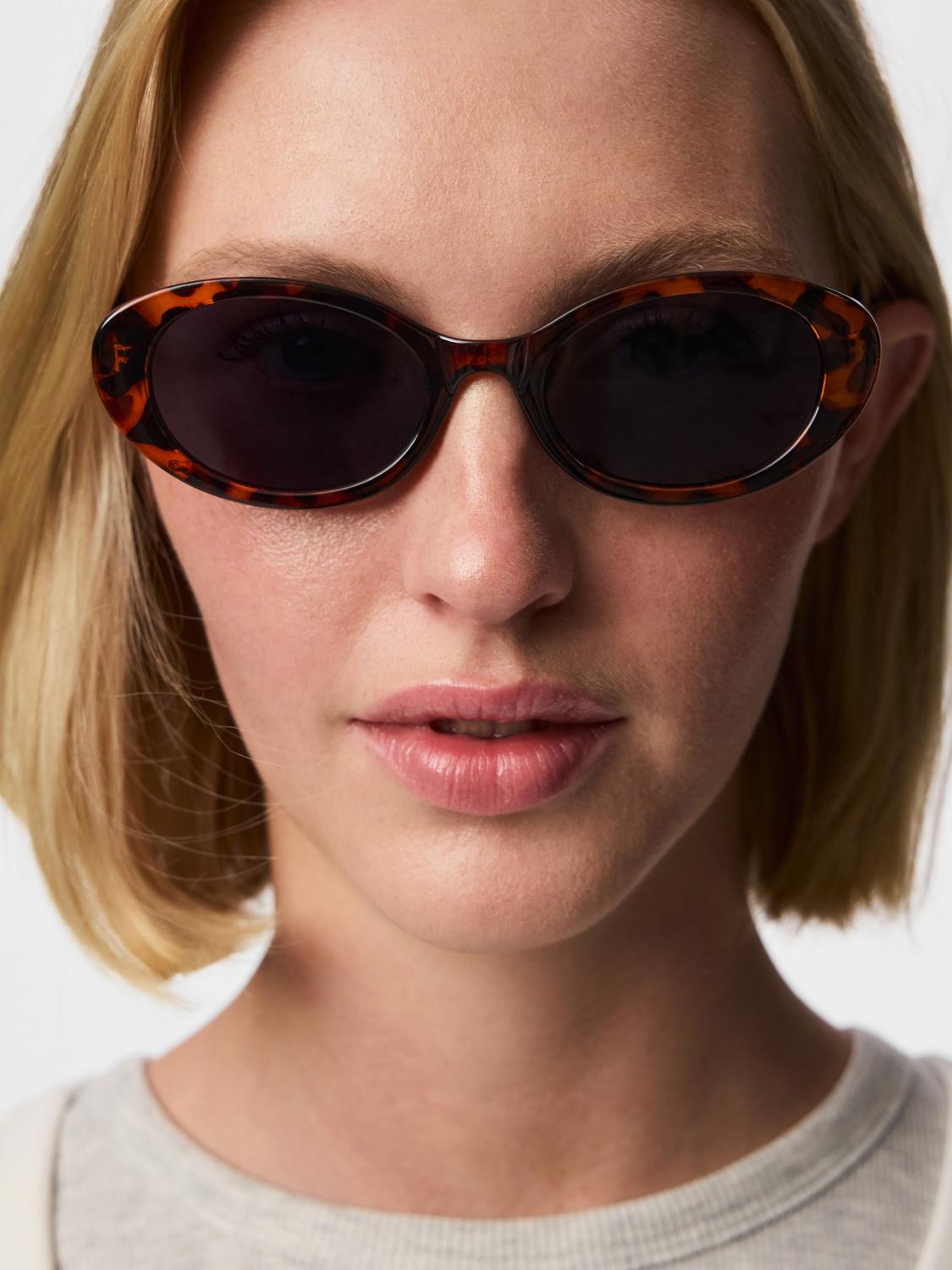 SANNA SUNGLASSES - BROWN/TURTLE