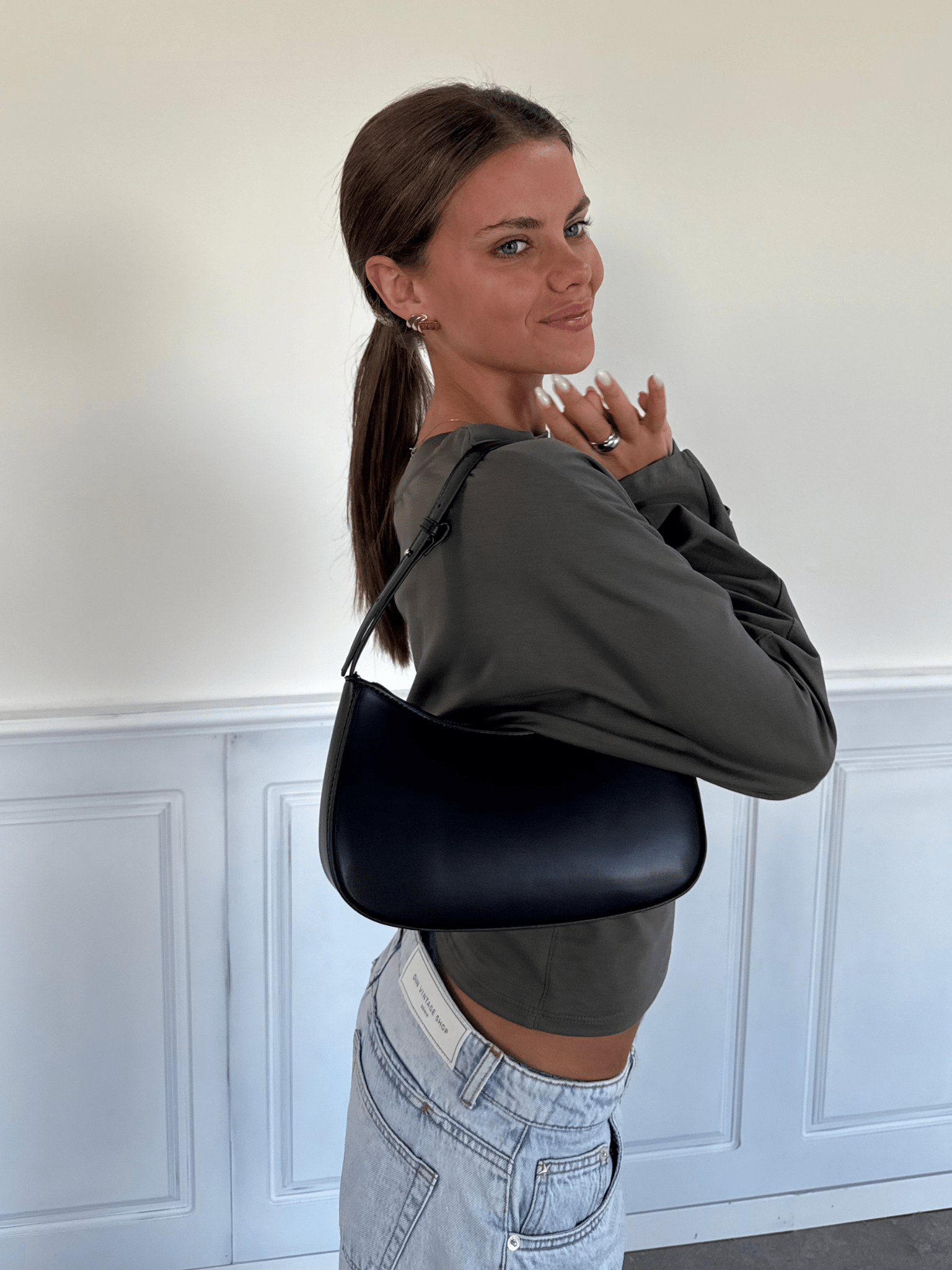 ALUANA SHOULDER BAG - BLACK - Dinvintageshop