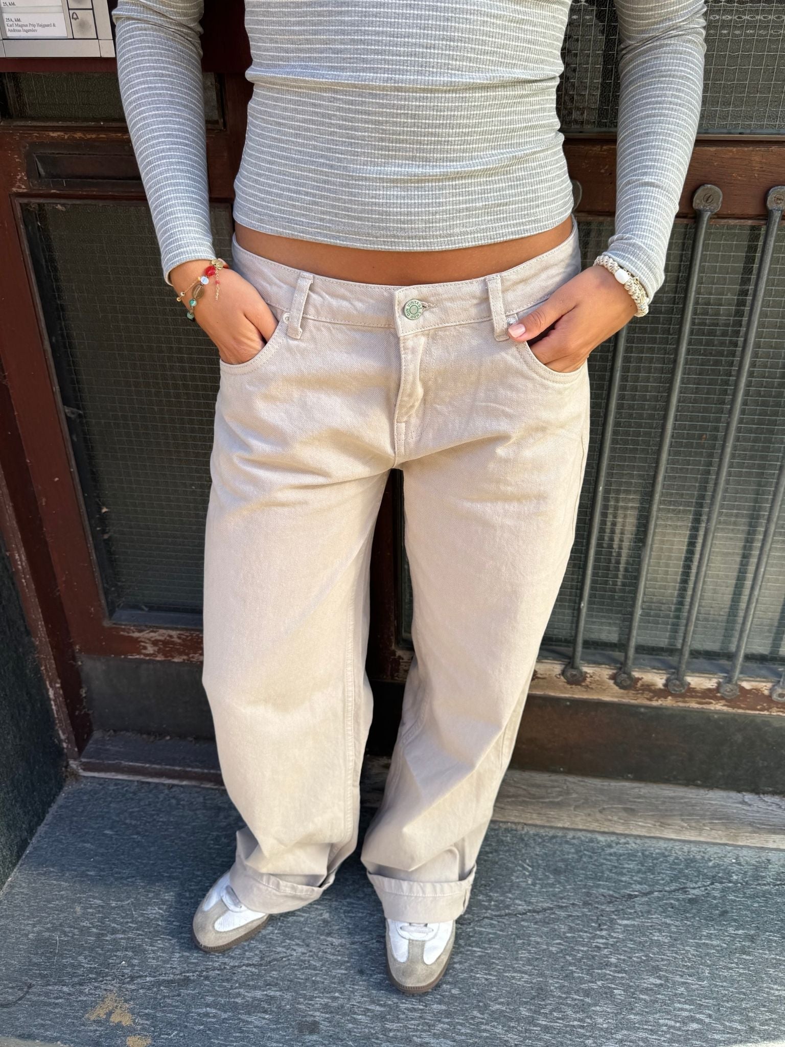 ESTHER JEANS - SAND - Dinvintageshop