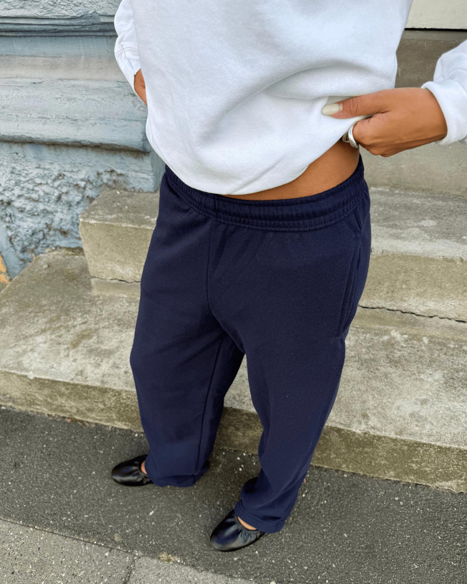 FRUIT SWEATPANTS U/ ELA - NAVY