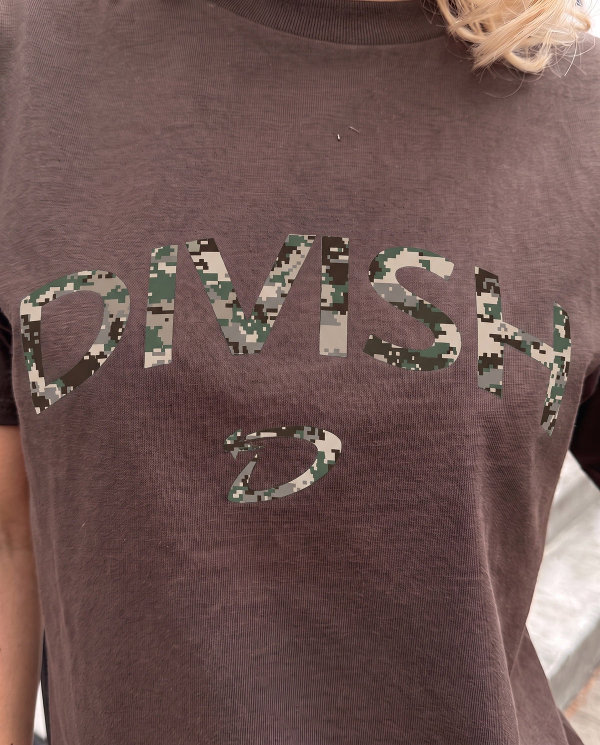 DICTE TEE - BROWN - Dinvintageshop