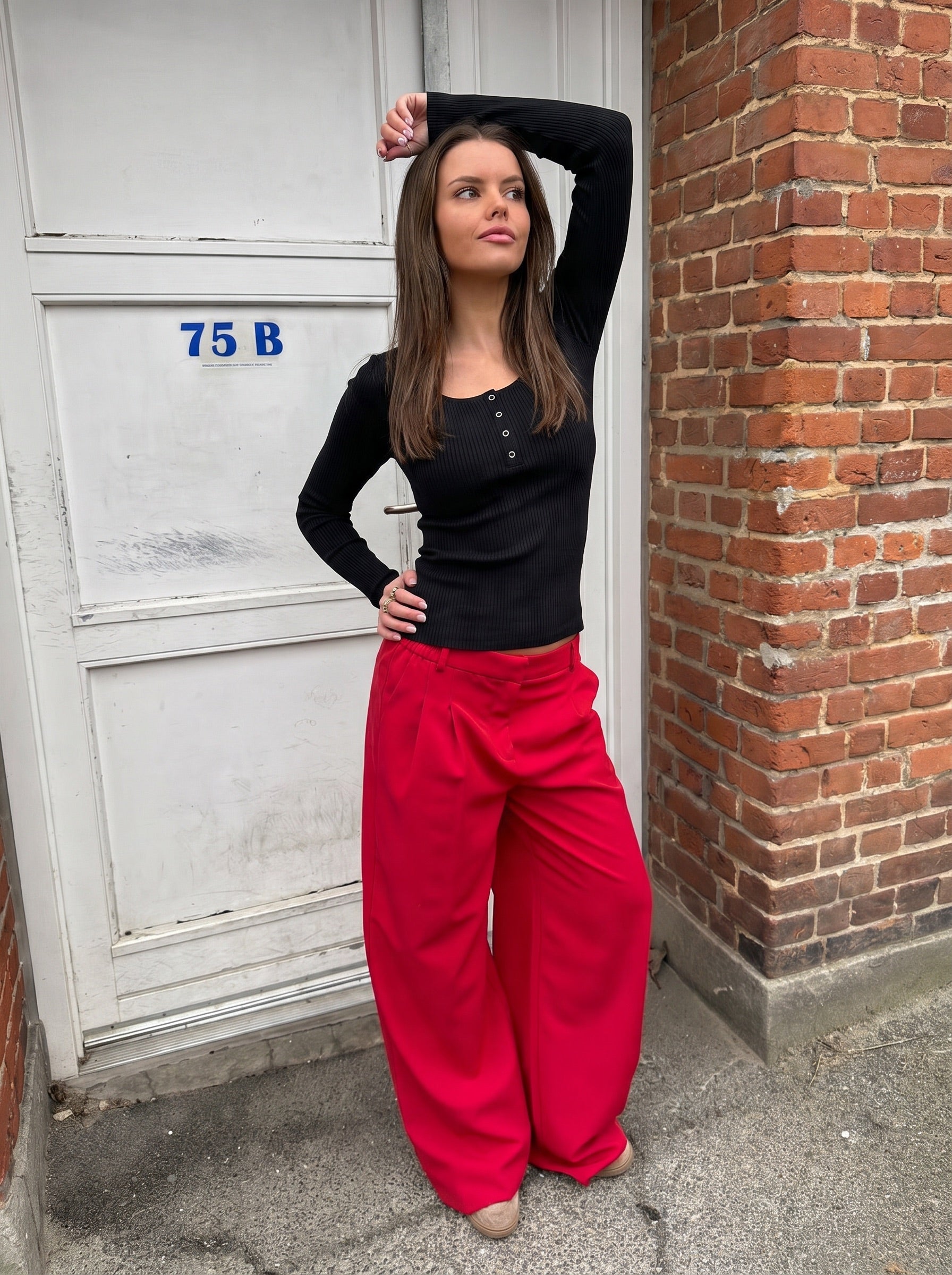 KITTE LANGÆRMET TOP - BLACK - Dinvintageshop