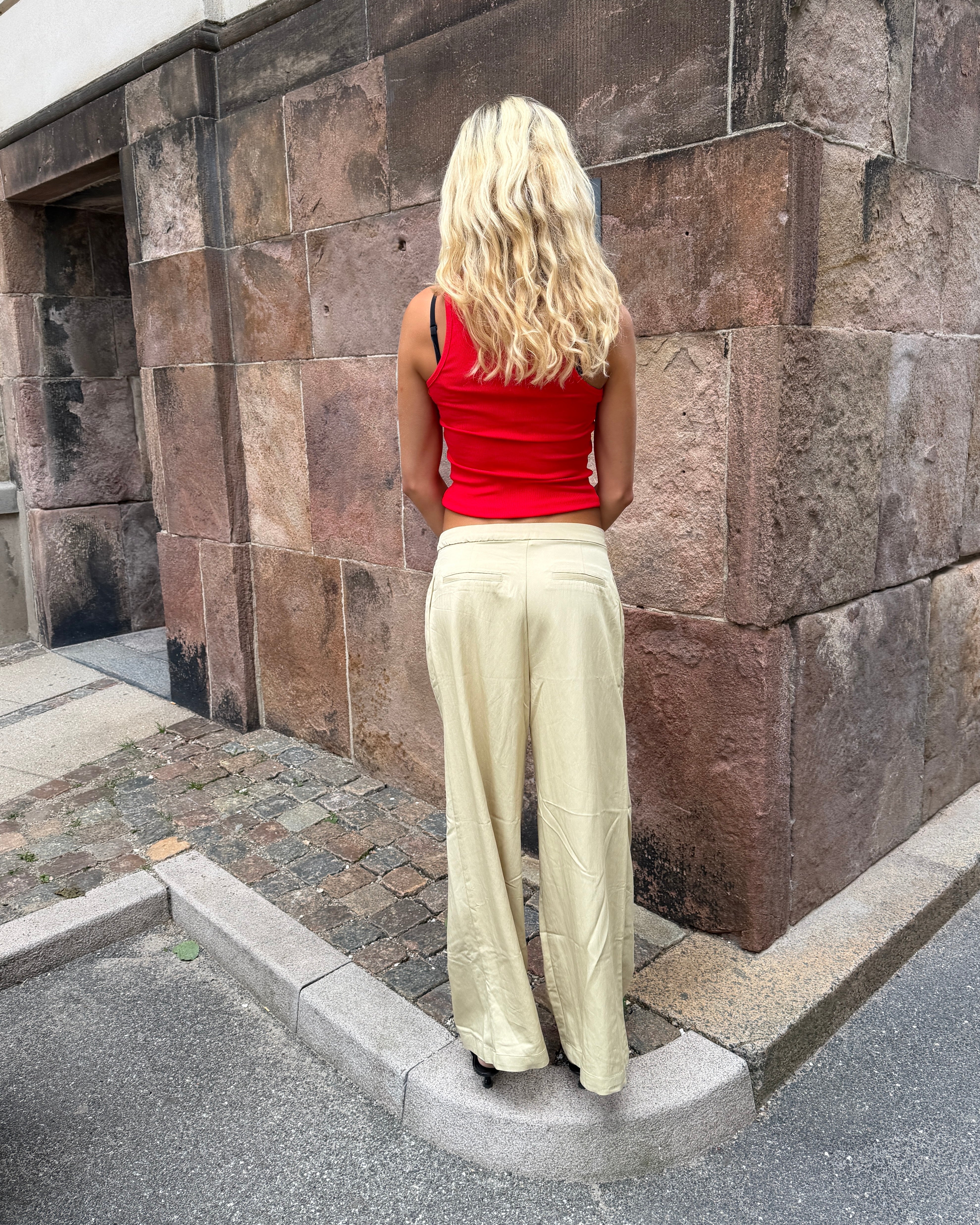 LILJE PANT - SAND - Dinvintageshop
