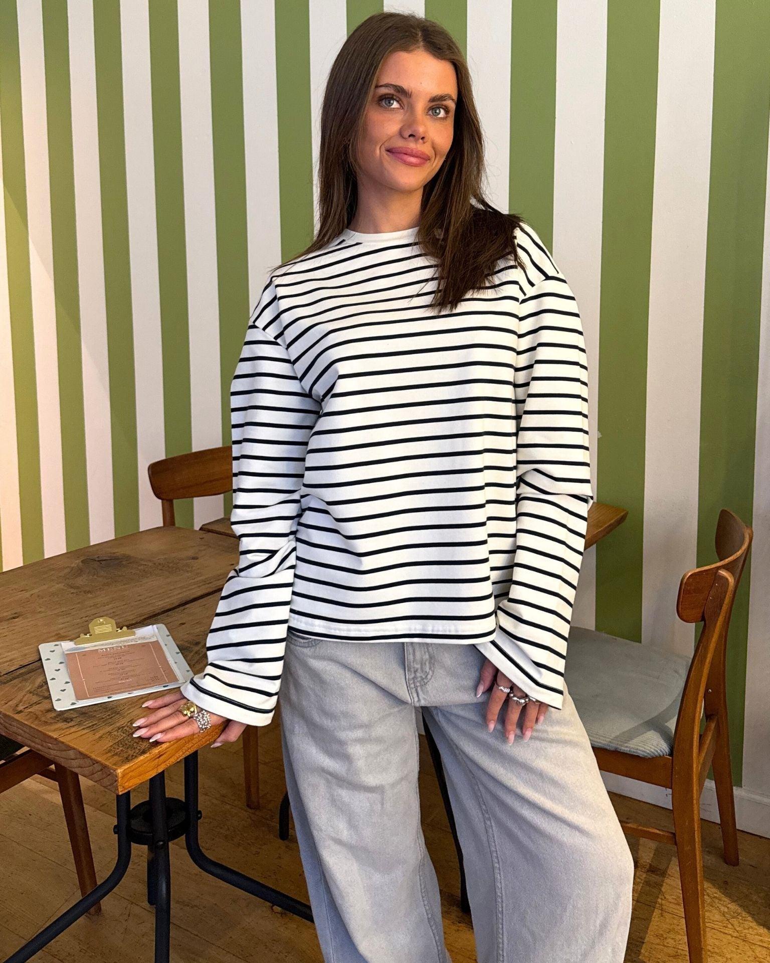 MYNTE STRIPE TEE - WHITE/NAVY - Dinvintageshop