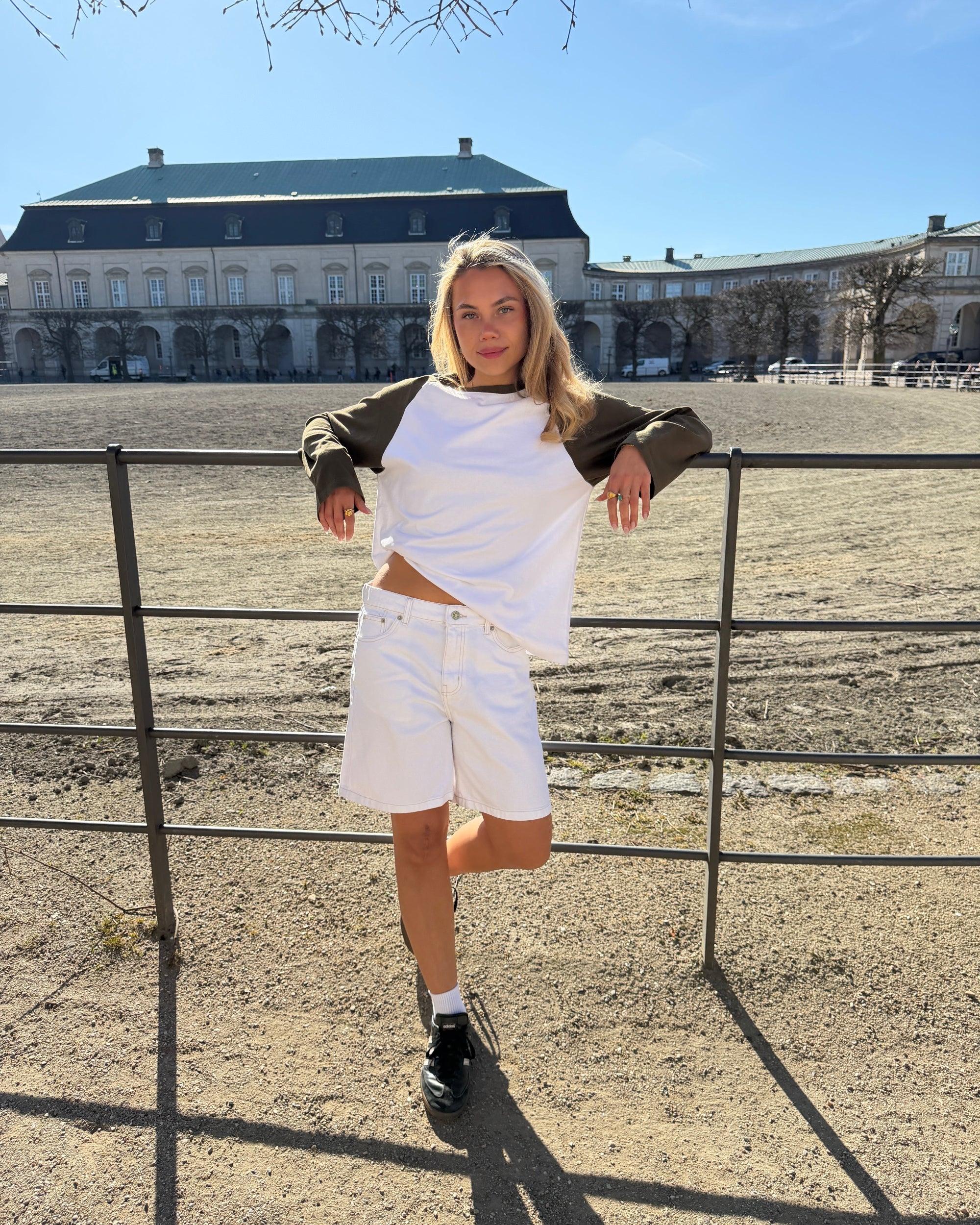 OLIVIA JORTS - WHITE - Dinvintageshop