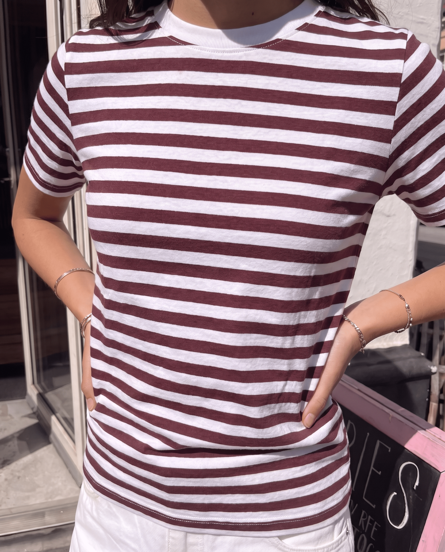RIA STRIPE TEE - TAWNEY PORT - Dinvintageshop