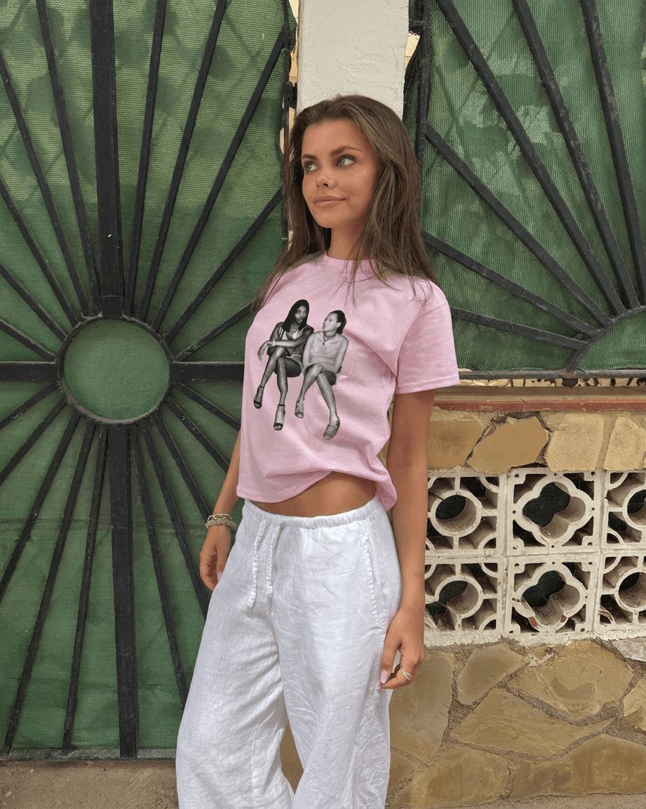 SUPERMODELS BABY TEE - LYSERØD - Dinvintageshop