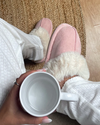 COZY FEET