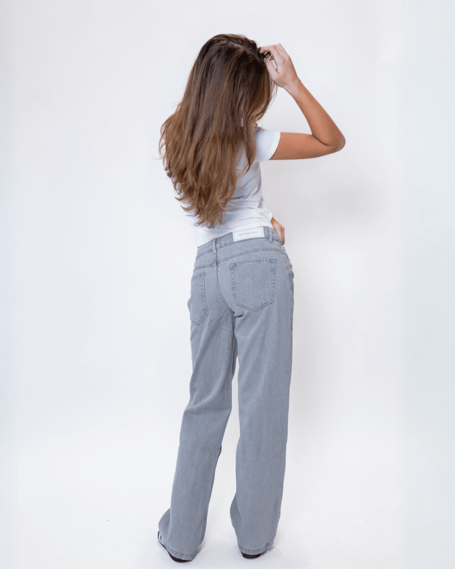 VERA JEANS - LIGHT GRAY