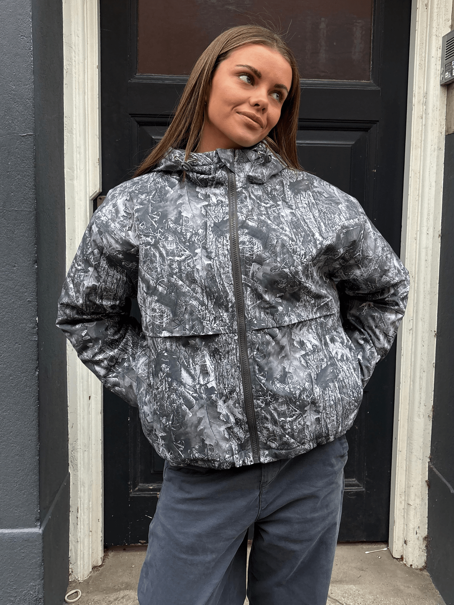 ISA PUFFER JACKET - BLACK