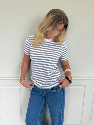 RIA STRIPE TEE - GREY/BRIGHT WHITE