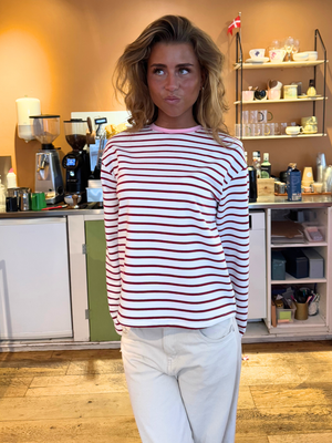 MYNTE STRIPE TEE - WHITE/WINE RED