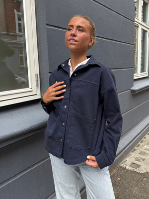 CILLE OVERSIZE JACKET - NAVY