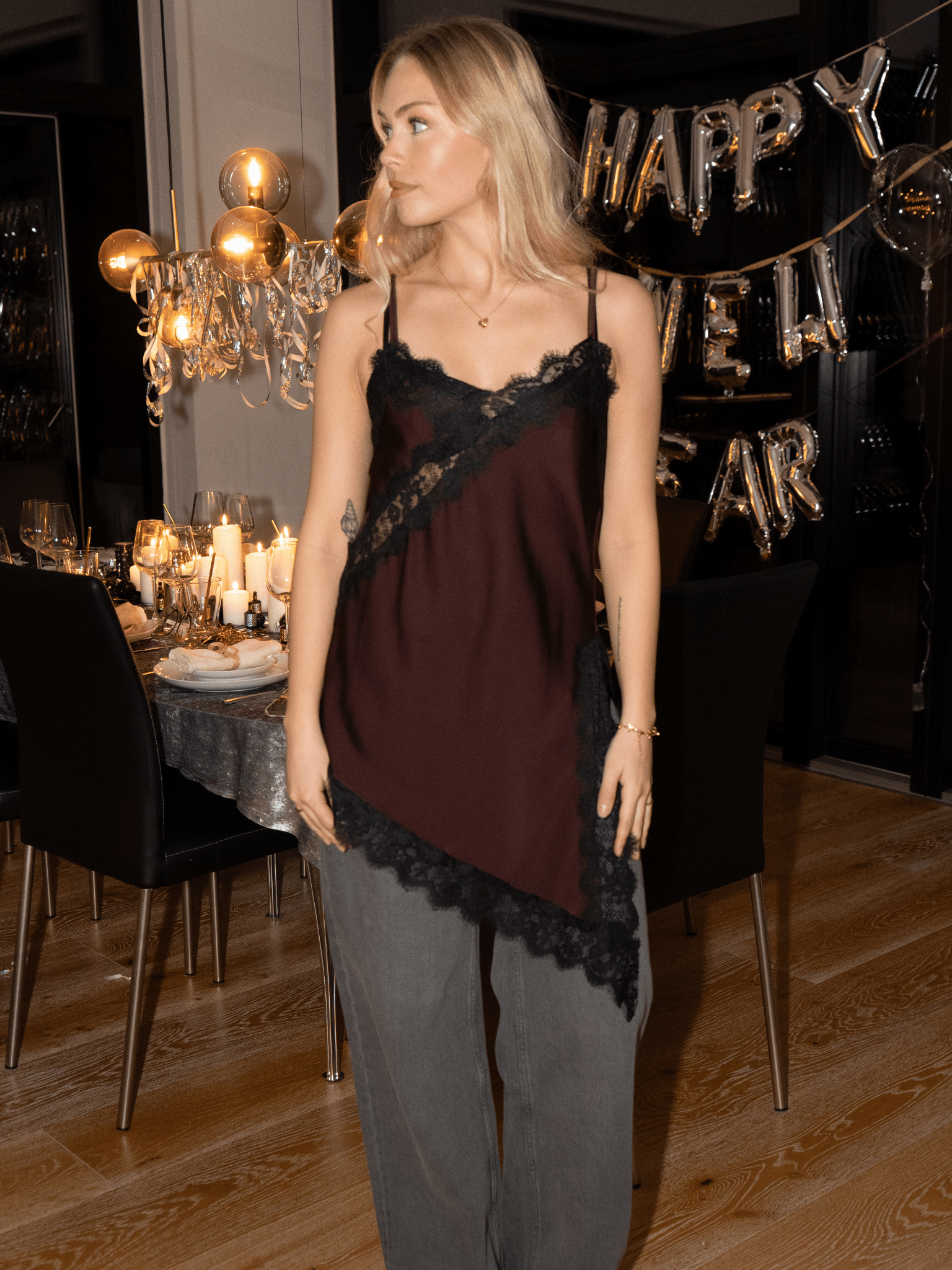 LOLA SATIN LACE TOP - BORDEAUX/BLACK