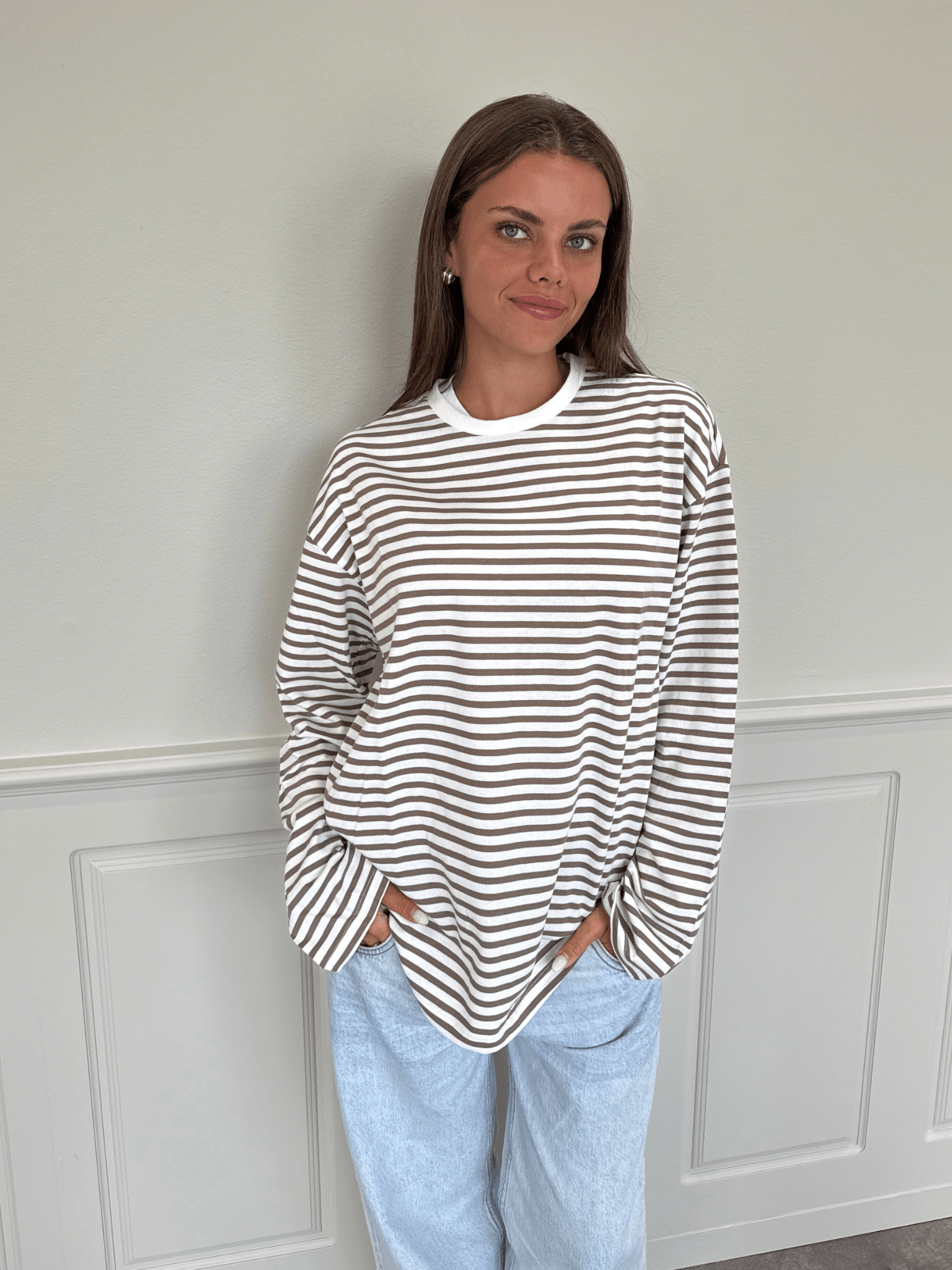 SADIE STRIPE TEE LS - CLOUD DANCER / FOSSIL