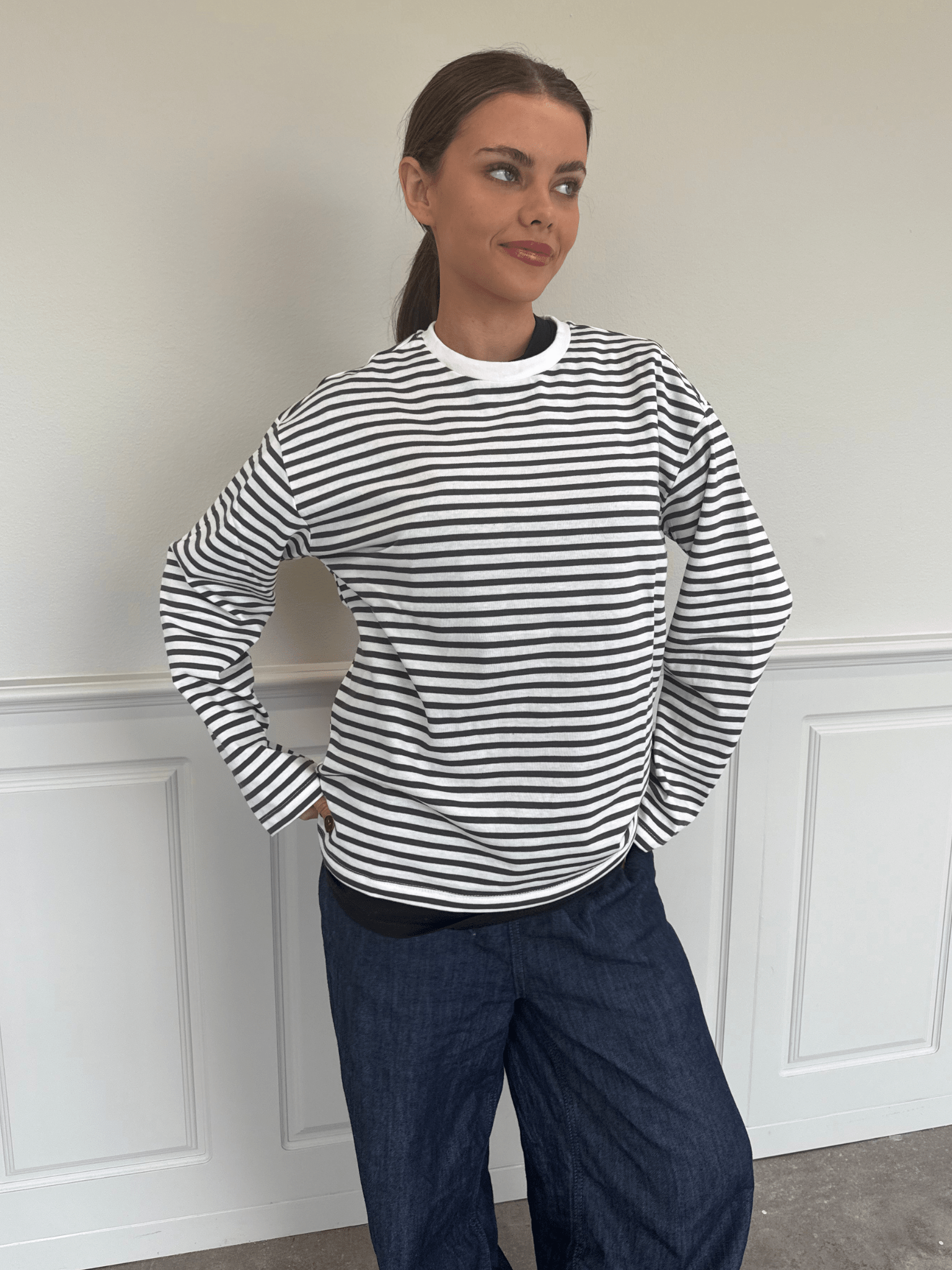 SADIE STRIPE TEE LS - CLOUD DANCER MAGNET