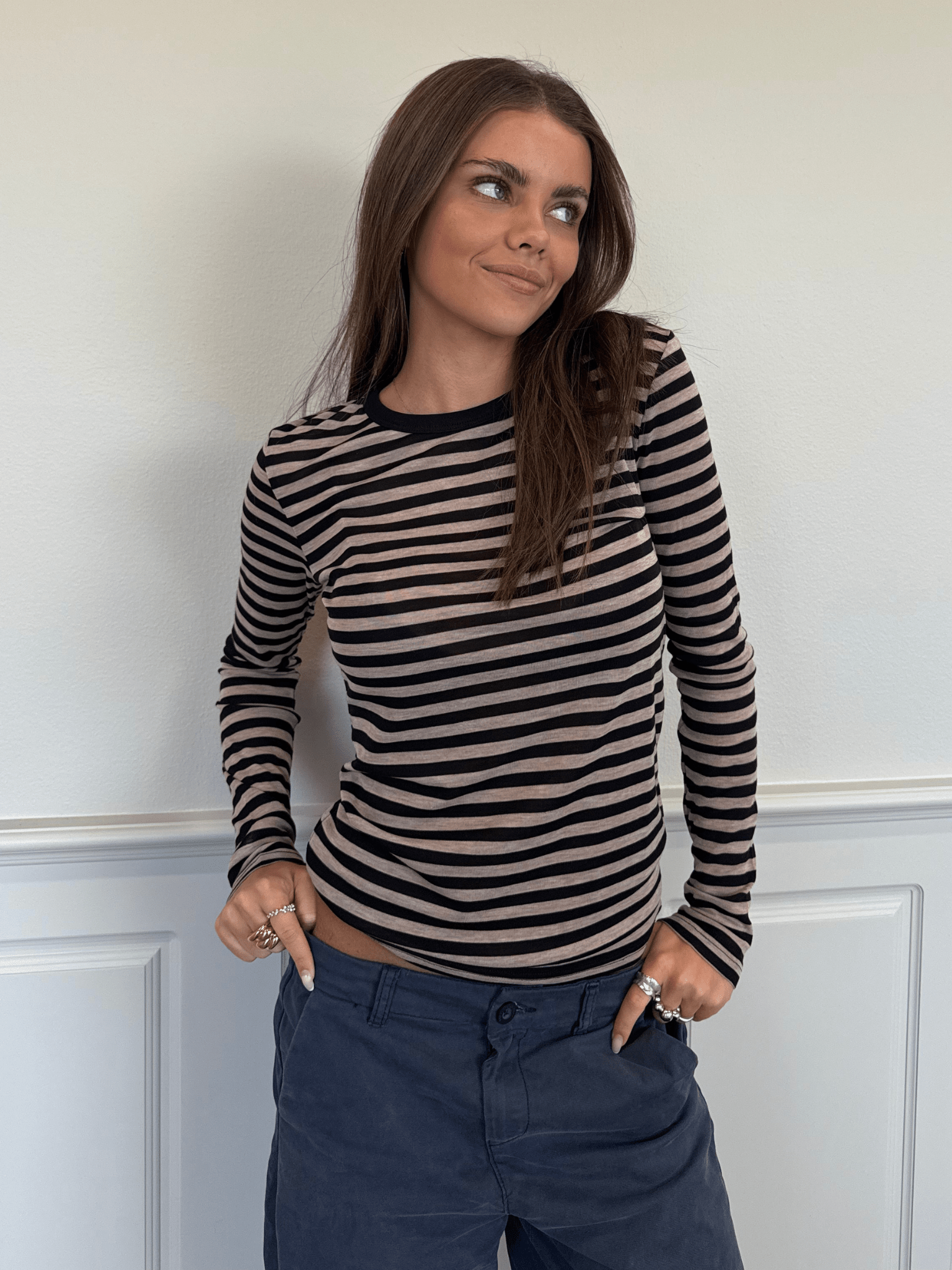SIDSE T-SHIRT - BLACK/BROWN STRIPE