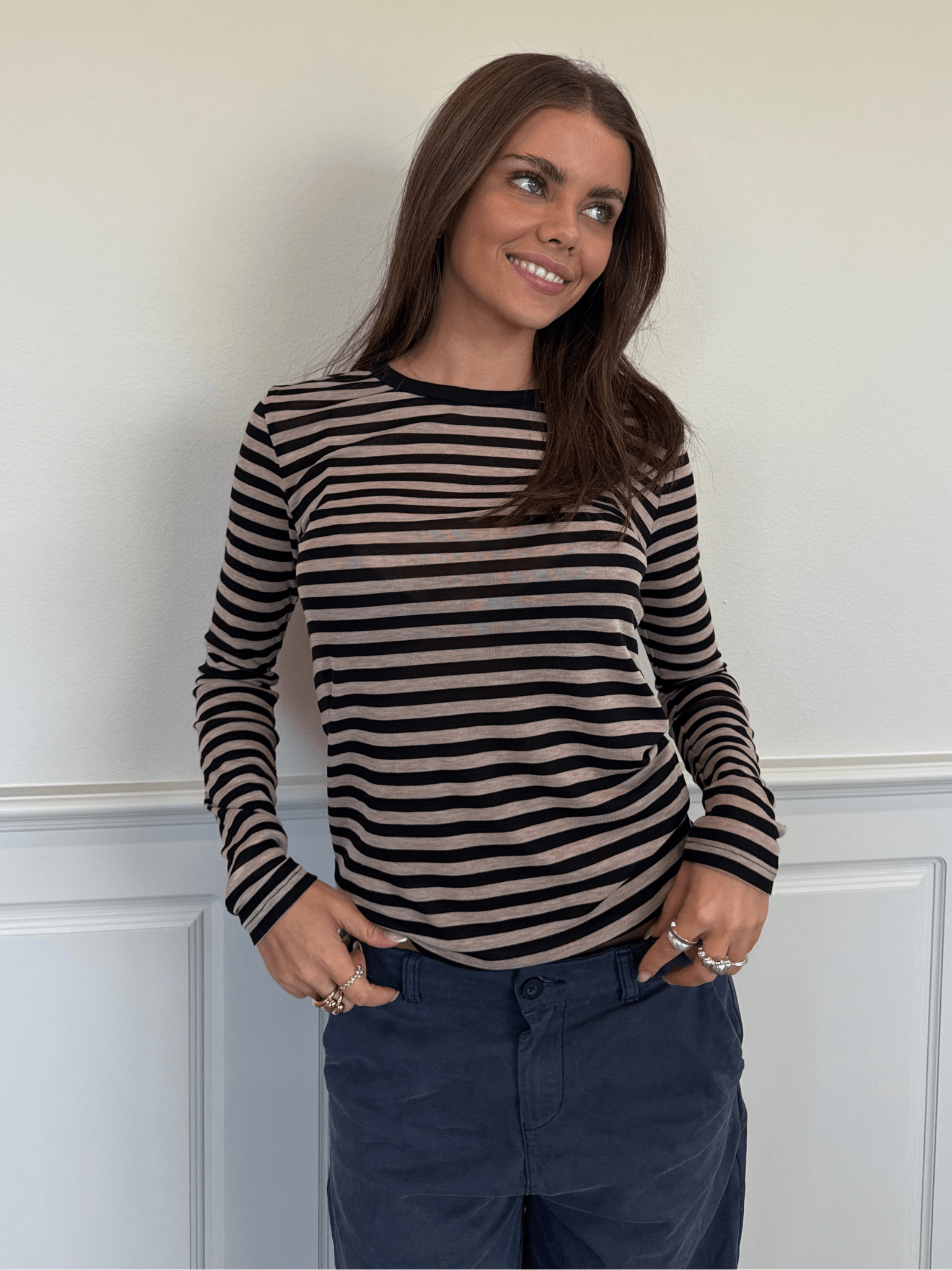 SIDSE T-SHIRT - BLACK/BROWN STRIPE
