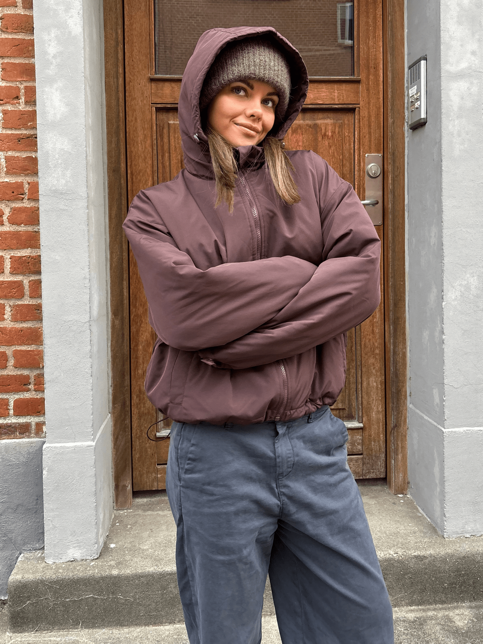 ISA PUFFER JACKET - BLACK