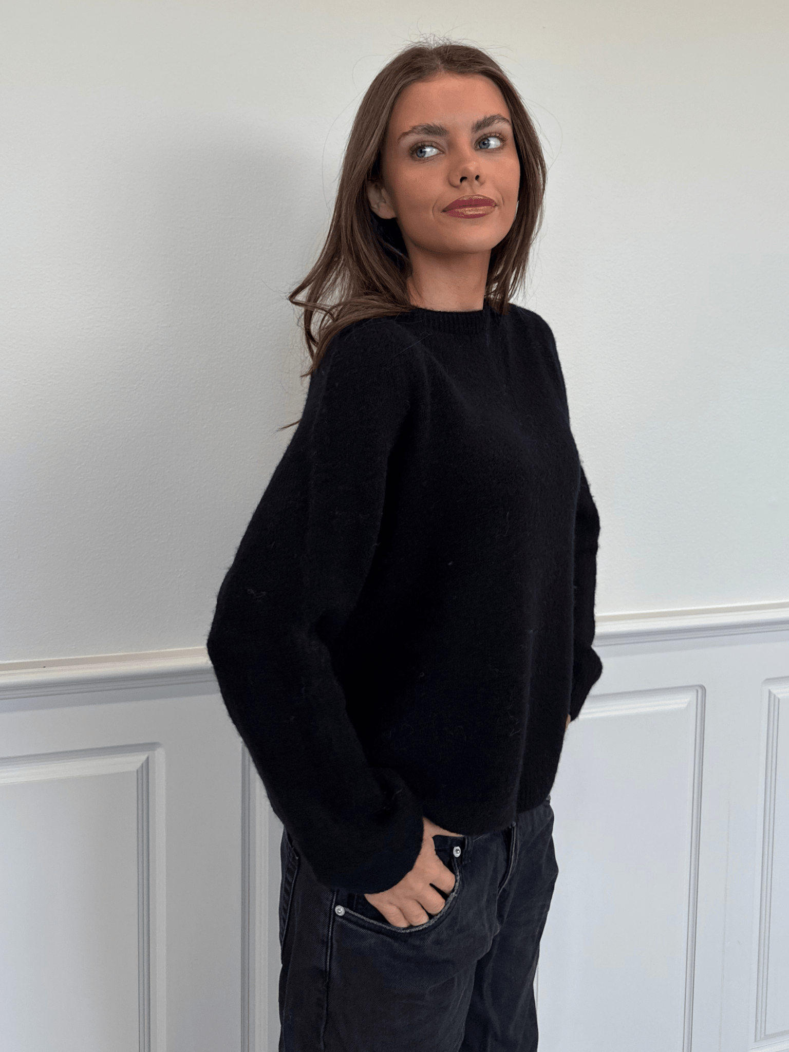 MOLLI KNIT - BLACK