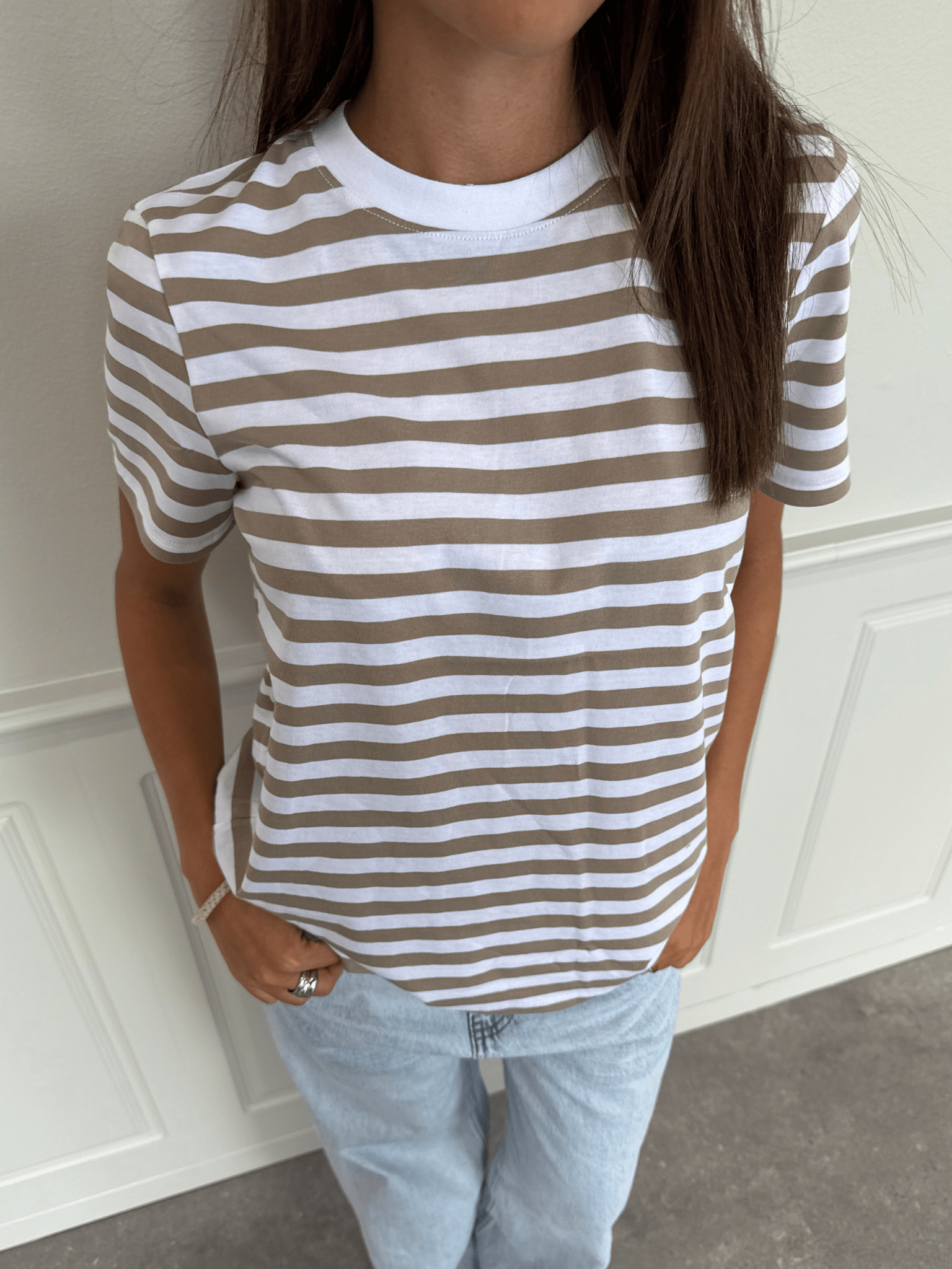 RIA STRIPE TEE - SILVER MINK/BRIGHT WHITE