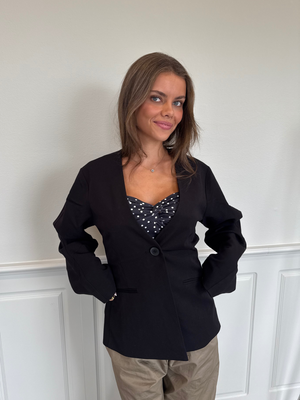 KAMIL FITTED BLAZER - BLACK