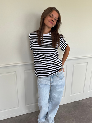 RIA STRIPE TEE - BLACK/BRIGHT WHITE