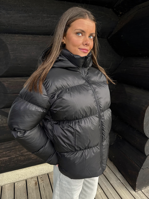 MILLA SHINY PUFFER JACKET - BLACK
