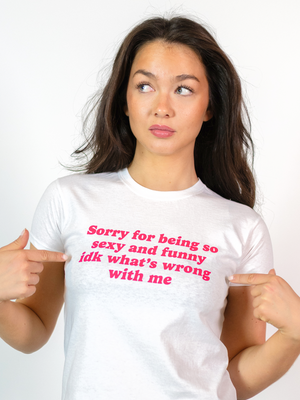 SORRY - NOT SORRY, BABY TEE - HVID