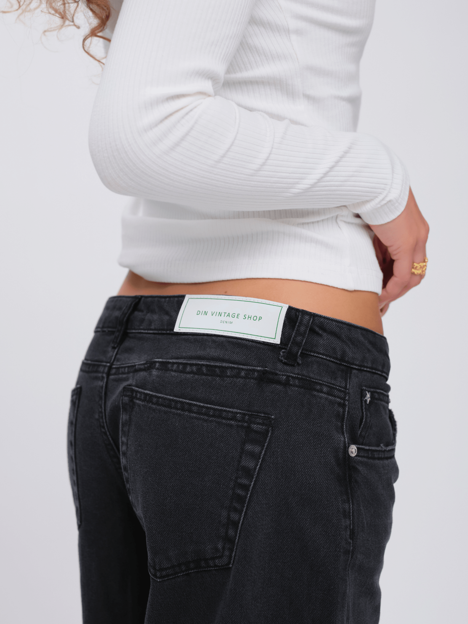 ESTHER JEANS - BLACK