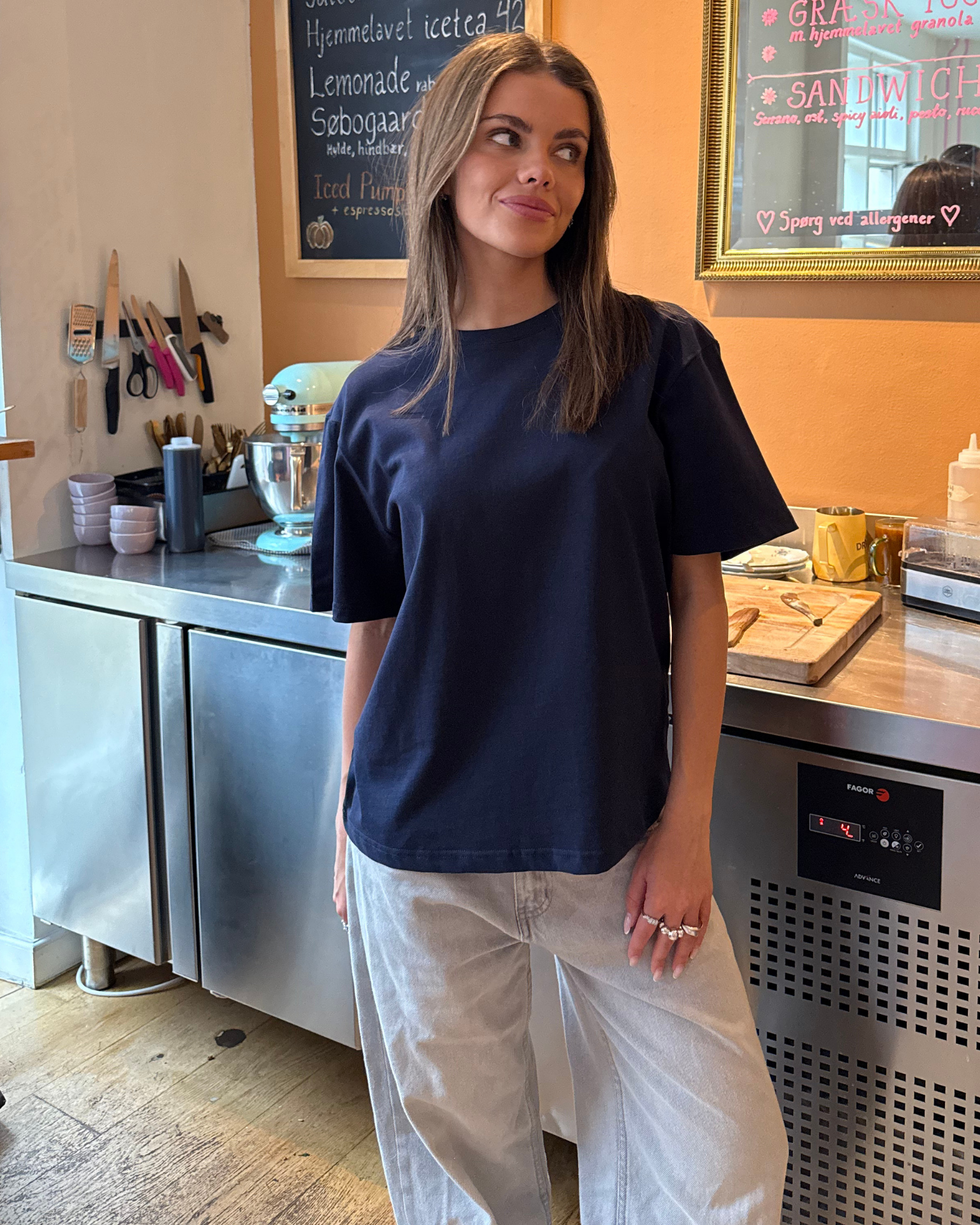 LUCKY TEE - NAVY