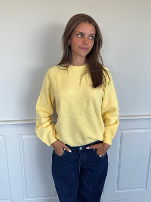 FREJA KNITTING - BUTTER YELLOW