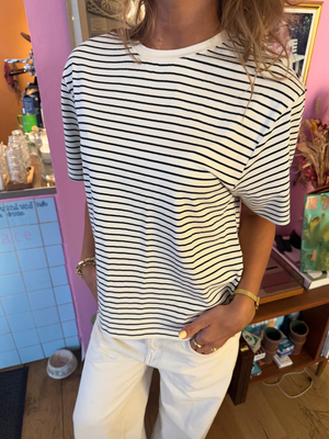 HAPPY STRIPE TEE - WHITE/BLACK