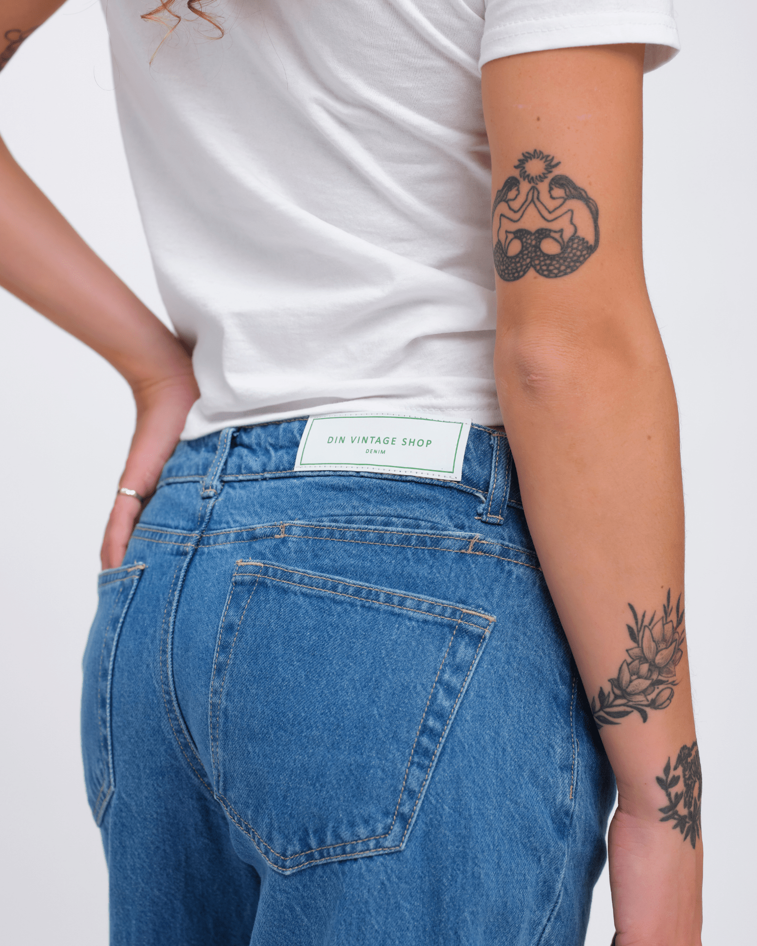 ESTHER JEANS - MID BLUE